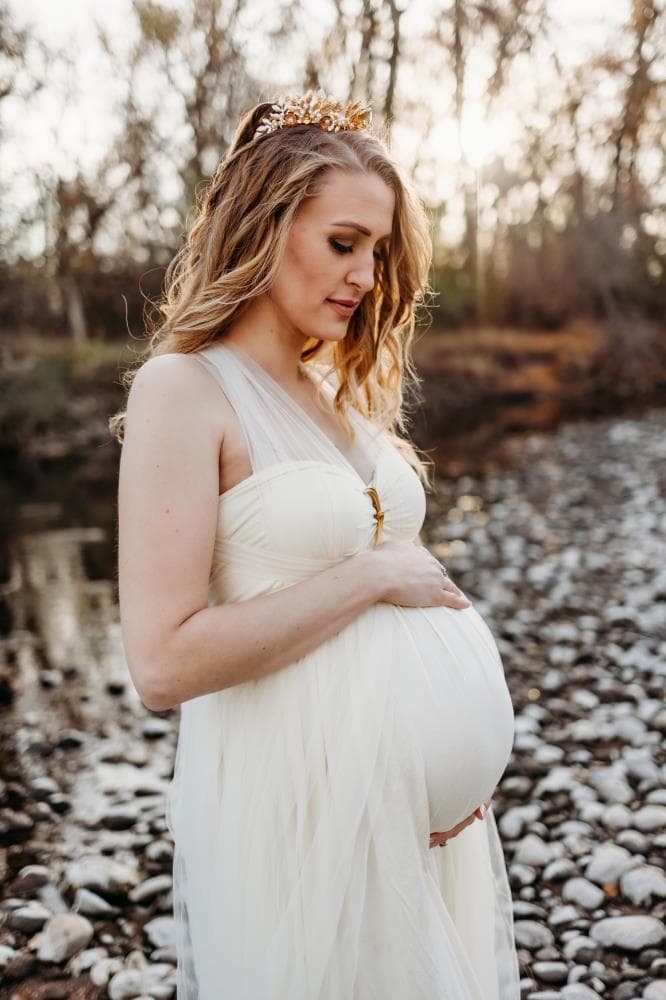 Expecting mother and partner maternity portraits Colorado