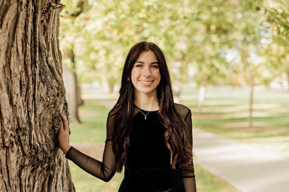 Senior portraits outdoor natural light Greeley Colorado