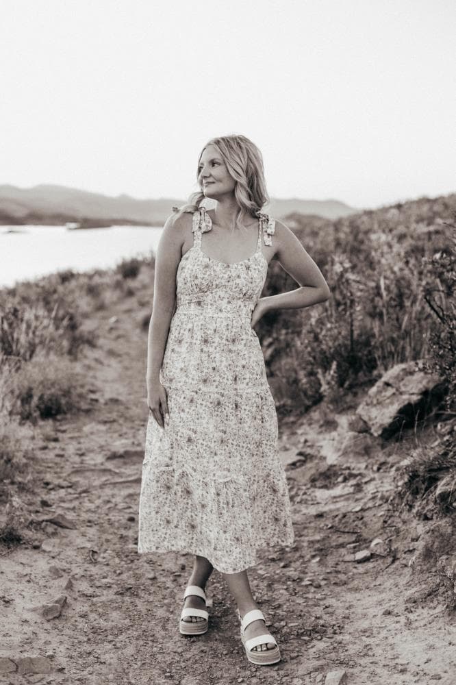 Senior portraits outdoor natural light Greeley Colorado